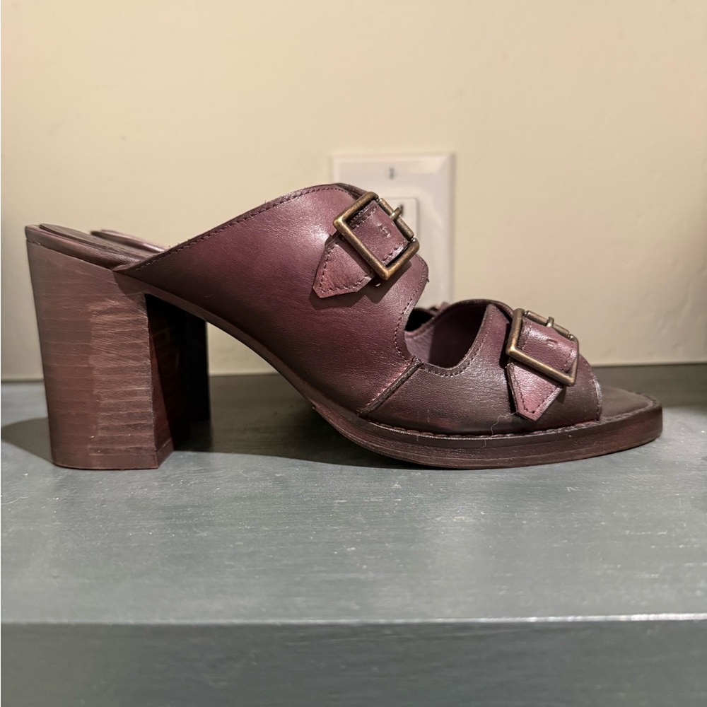Chic Double Buckle Brown Sandals